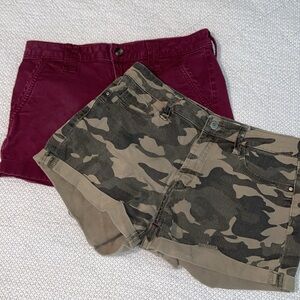 Camouflage shorts, size medium and a pair of Arizona size 5